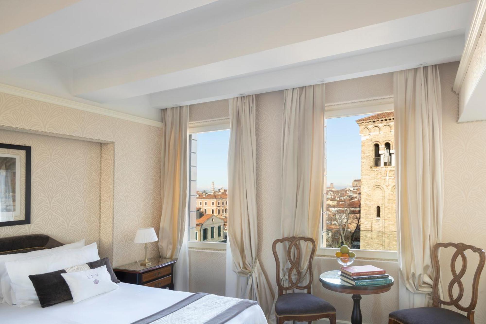 Classic Double or Twin Room with City View,1643141308:JPEG