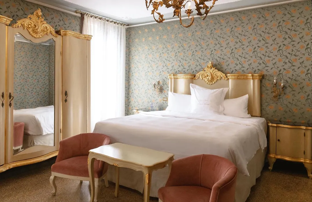 Hotel Flora - By Romanelli Family-1