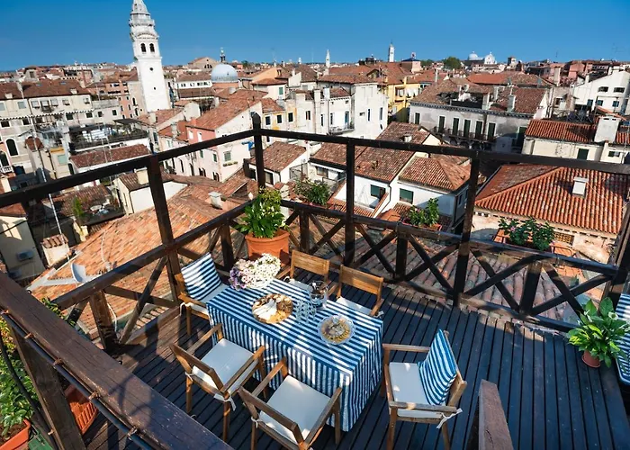 Penthouse With Rooftop Terrace And 360 Views Of Venice - Venice5Th
