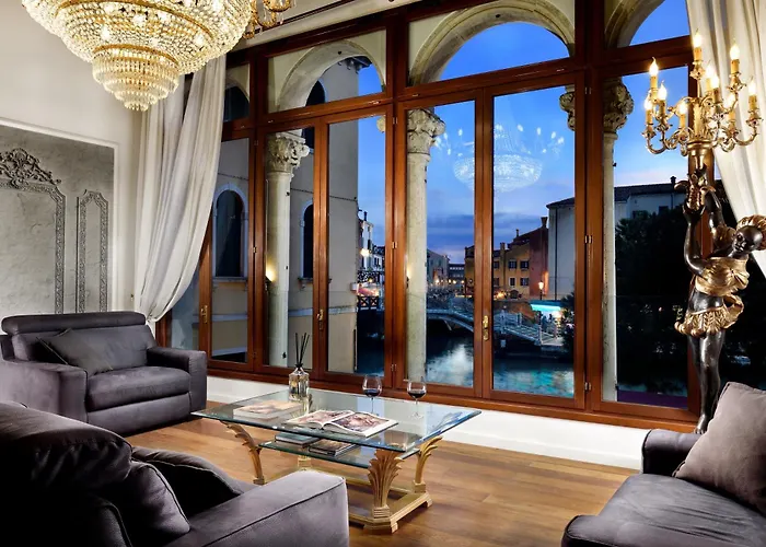Swan Dolcevita Prestige Stay - Canal View & Exclusive Experience